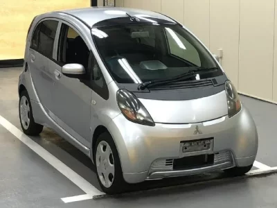 Mitsubishi I