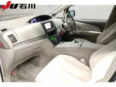Toyota ESTIMA HYBRID