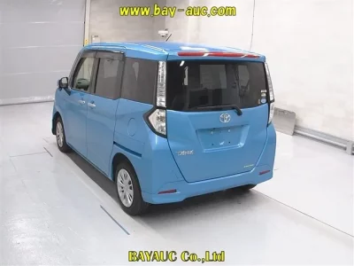 Toyota TANK