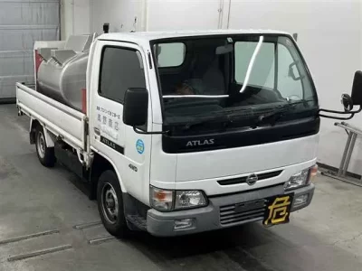 Nissan ATLAS