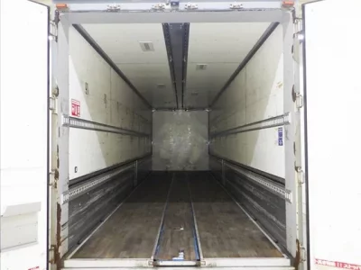 Isuzu TRUCK