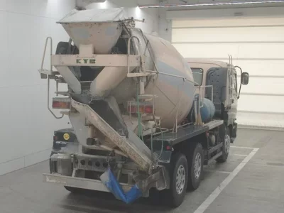Isuzu TRUCK