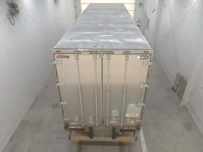 Isuzu TRUCK