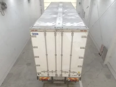 Isuzu TRUCK