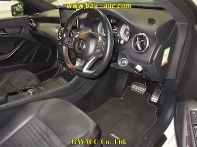 Mercedes-Benz CLA CLASS
