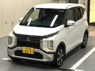 Mitsubishi EK X