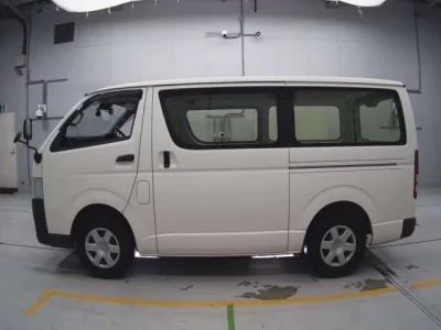 Toyota REGIUS ACE VAN