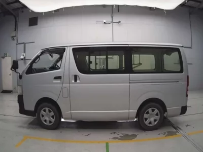 Toyota REGIUS ACE VAN