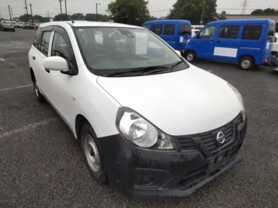 Nissan AD