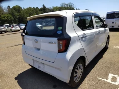 Daihatsu MIRA E S