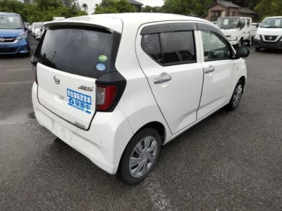 Daihatsu MIRA E S
