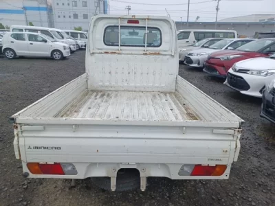 Mitsubishi MINICAB TRUCK