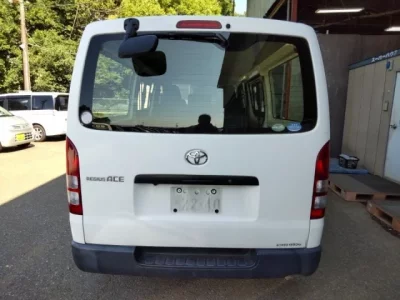 Toyota REGIUS ACE VAN