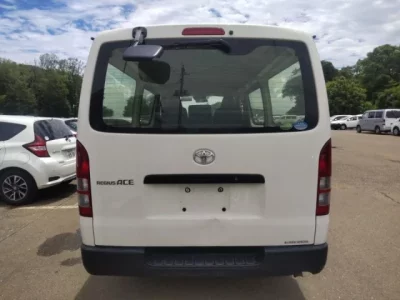 Toyota REGIUS ACE VAN
