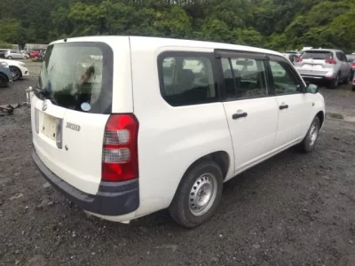 Toyota SUCCEED