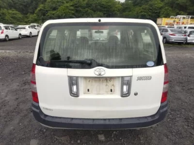 Toyota SUCCEED
