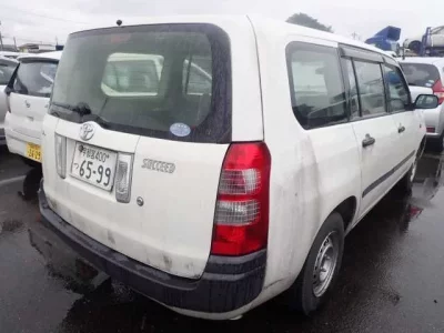 Toyota SUCCEED