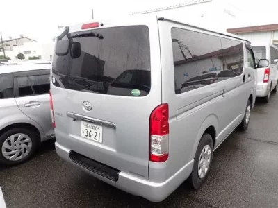 Toyota HIACE VAN