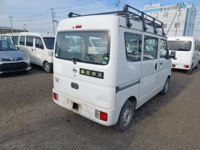 Nissan CLIPPER VAN