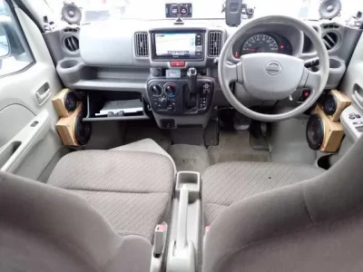 Nissan CLIPPER VAN