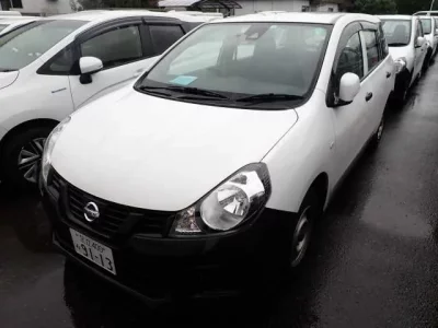 Nissan AD