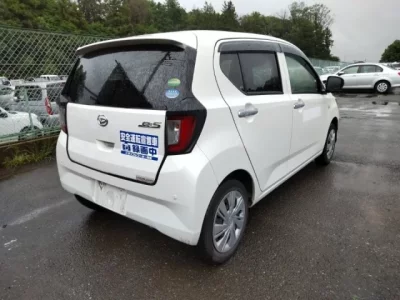 Daihatsu MIRA E S