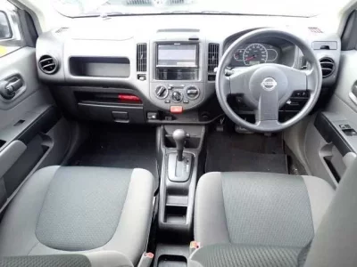 Nissan AD