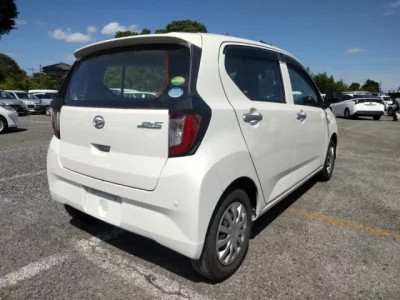 Daihatsu MIRA E S