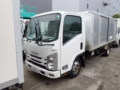 Isuzu ELF