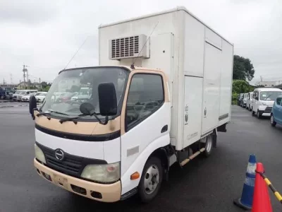 Hino DUTRO