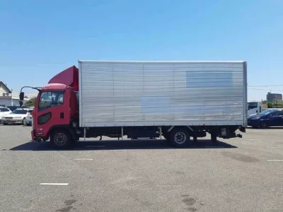 Isuzu FORWARD