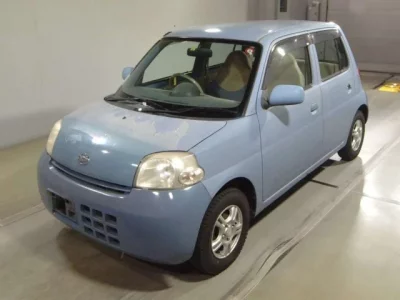 Daihatsu Esse