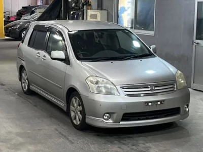 Toyota RAUM