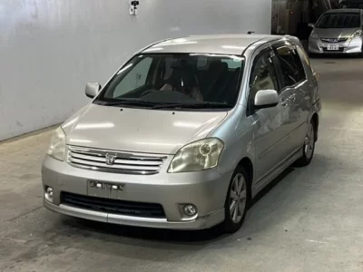 Toyota RAUM