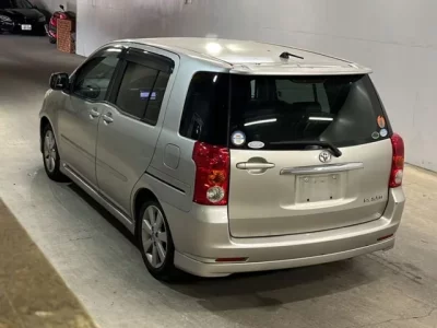 Toyota RAUM