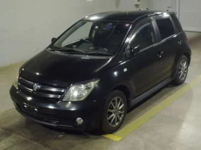 Toyota IST
