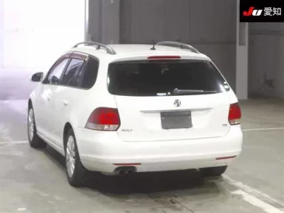 Volkswagen GOLF VARIANT