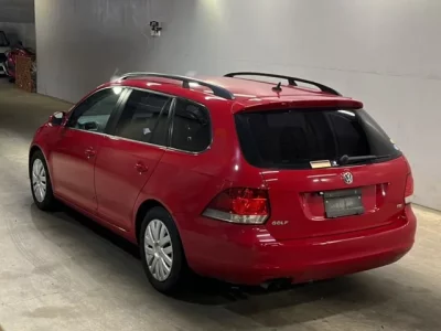 Volkswagen GOLF VARIANT