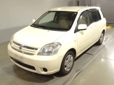 Toyota RAUM