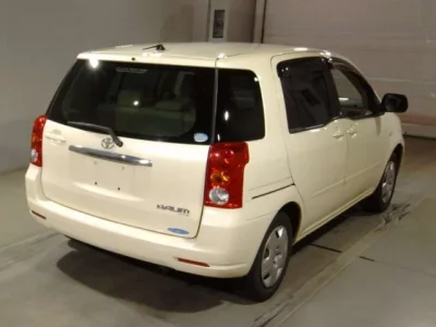 Toyota RAUM