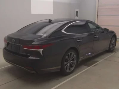 Lexus LS