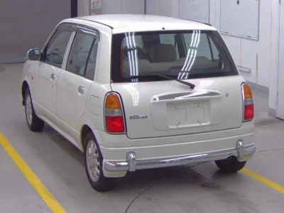 Daihatsu MIRA