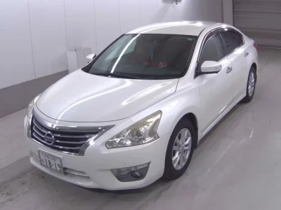 Nissan TEANA