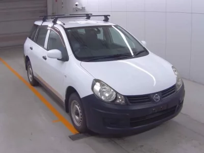 Nissan AD