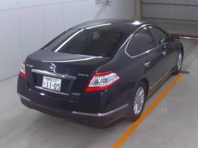 Nissan TEANA