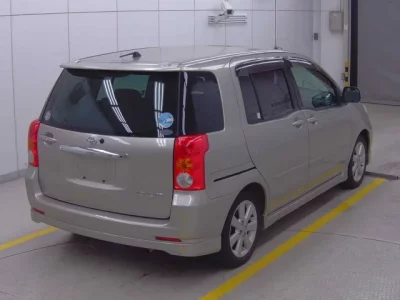 Toyota RAUM