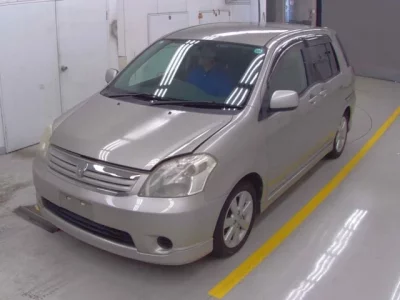 Toyota RAUM
