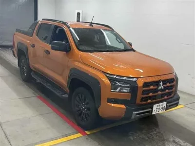 Mitsubishi TRITON
