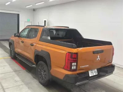 Mitsubishi TRITON
