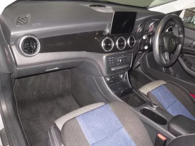 Mercedes-Benz CLA CLASS